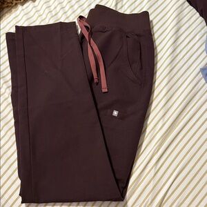 Figs Dark Brown Scrub set